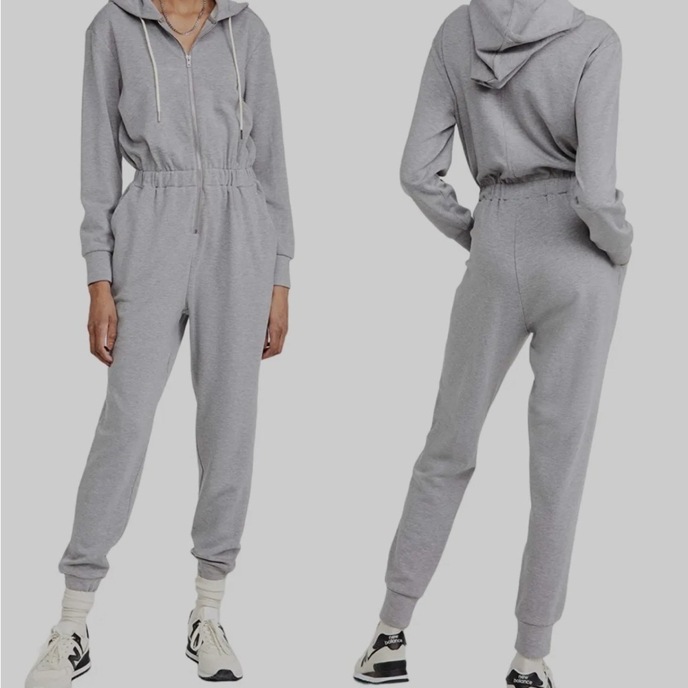 0305 - WEWOREWHAT Leisure Suit Heather Gray Large